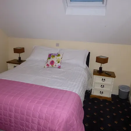 Bed & Breakfast The Schooner Tavern Ballycotton