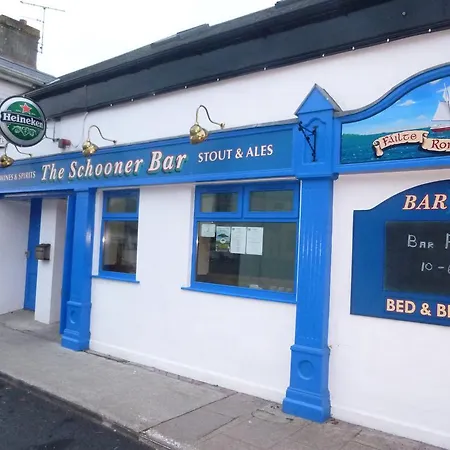 The Schooner Tavern Couette-café Ballycotton