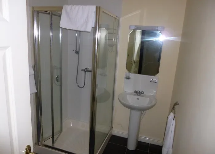 The Schooner Tavern Bed & Breakfast